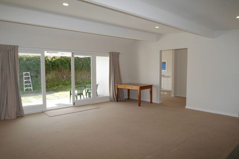 Photo of property in 74 Matai Road, Raumati South, Paraparaumu, 5032