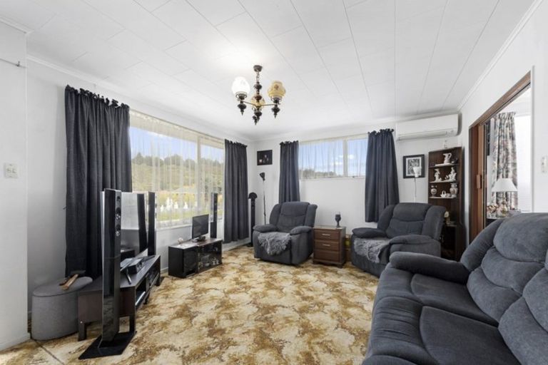 Photo of property in 1/79 Hillside Drive, Maoribank, Upper Hutt, 5018