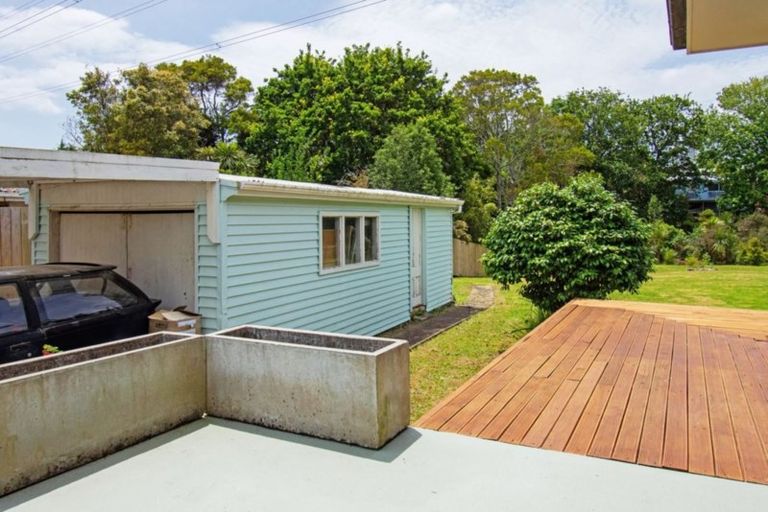 Photo of property in 120 Portage Road, New Lynn, Auckland, 0600