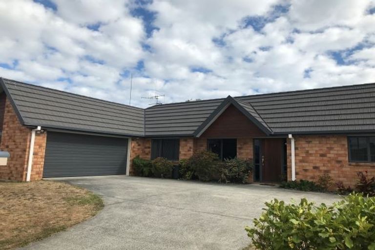 Photo of property in 42 Summerland Crescent, Papamoa Beach, Papamoa, 3118