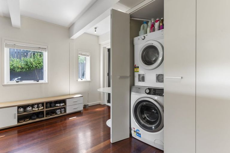 Photo of property in 1/38 Kitchener Road, Milford, Auckland, 0620