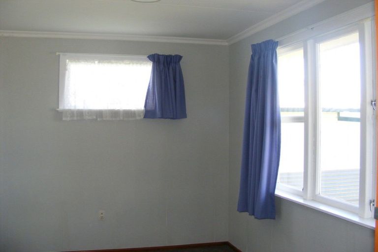 Photo of property in 43 Avenue Road, Foxton, 4814