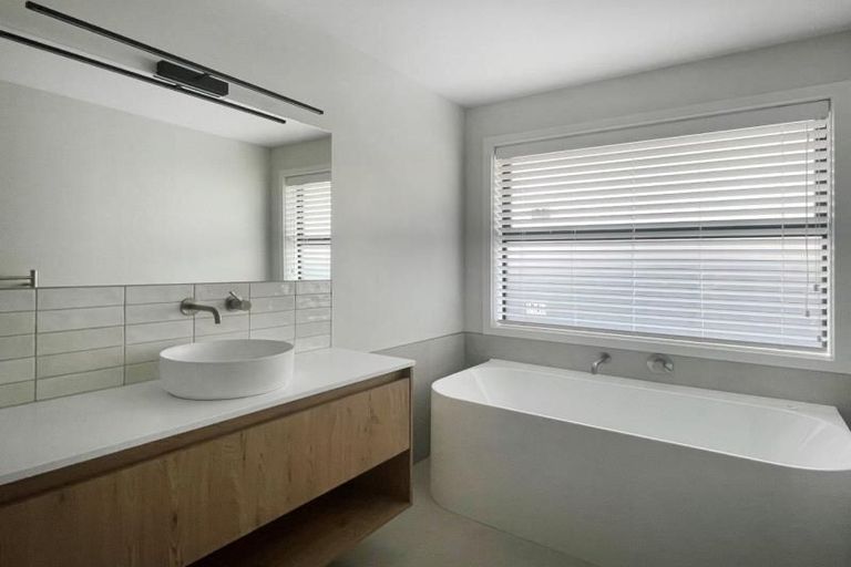 Photo of property in 14 The Meadows Drive, Flagstaff, Hamilton, 3210