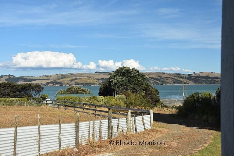 Photo of property in 74 Komiti Road, Tinopai, Matakohe, 0593