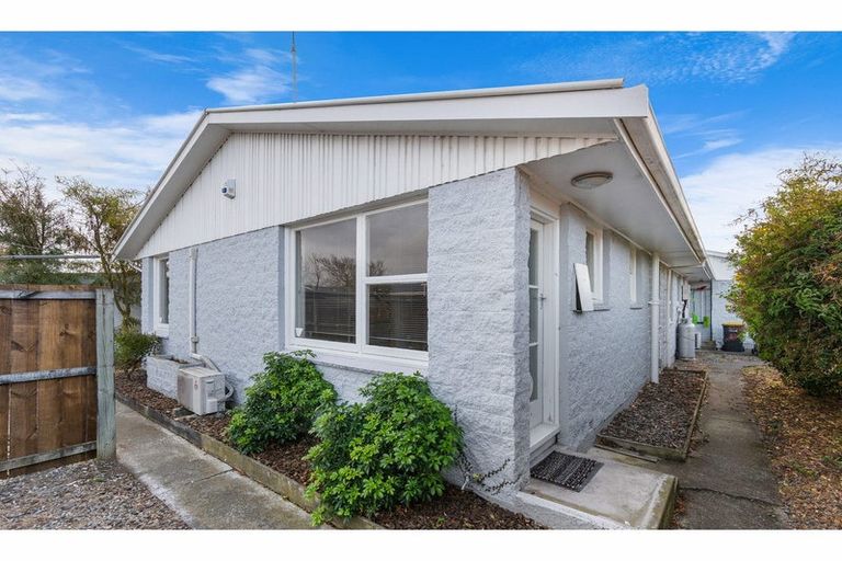 Photo of property in 4 Gresford Street, Edgeware, Christchurch, 8013