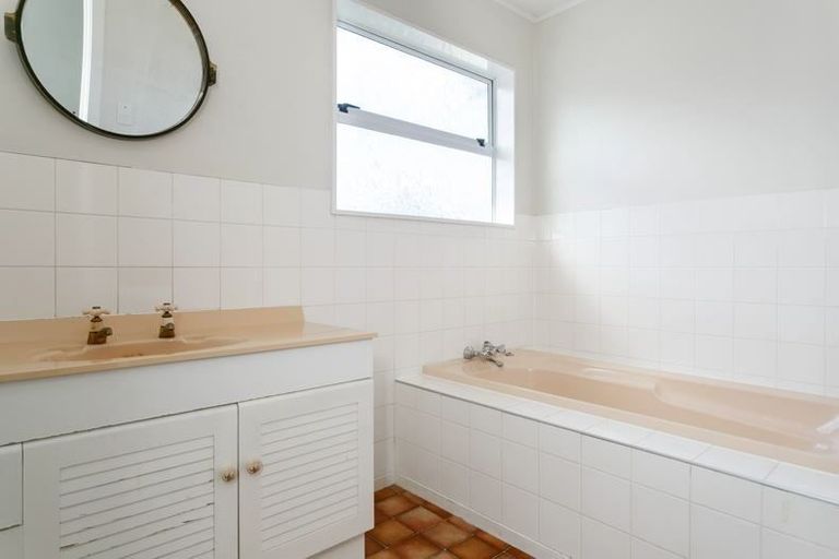 Photo of property in 13 Glengarry Place, Hilltop, Taupo, 3330