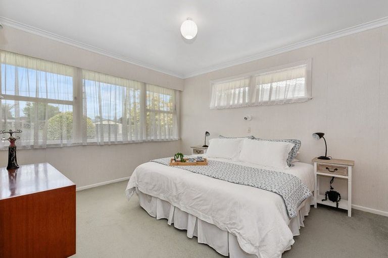 Photo of property in 59 Braid Road, St Andrews, Hamilton, 3200