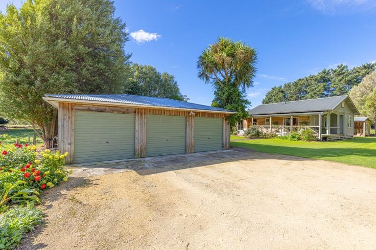 Photo of property in 65 Range Road, Woodville, 4997