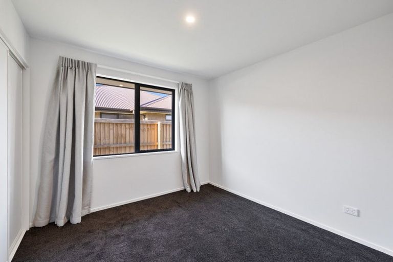 Photo of property in 14 Harry Manship Crescent, Halswell, Christchurch, 8025