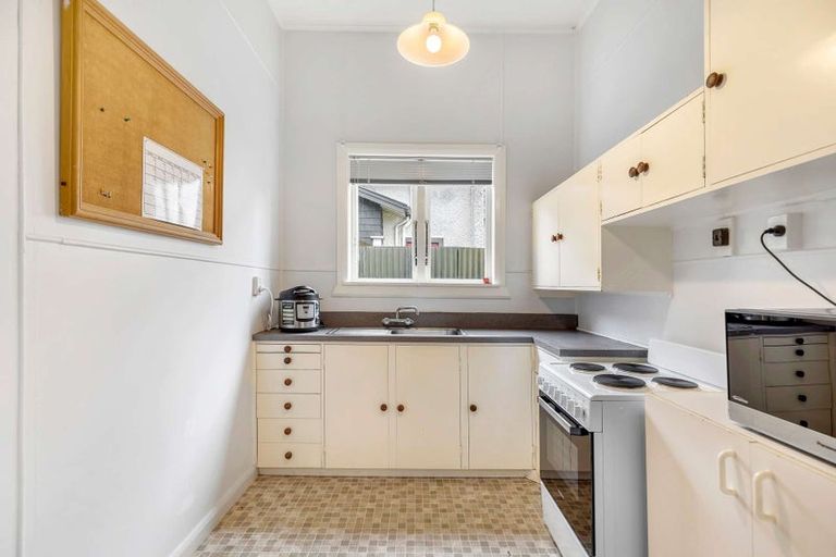 Photo of property in 127 Linton Street, West End, Palmerston North, 4410