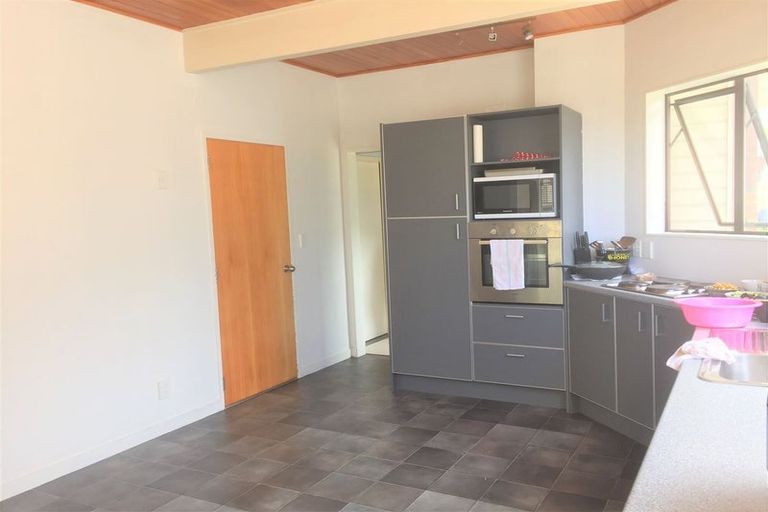 Photo of property in 30 Nalanda Crescent, Broadmeadows, Wellington, 6035