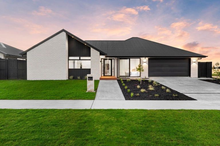 Photo of property in 14 Hauhake Terrace, Leamington, 3495