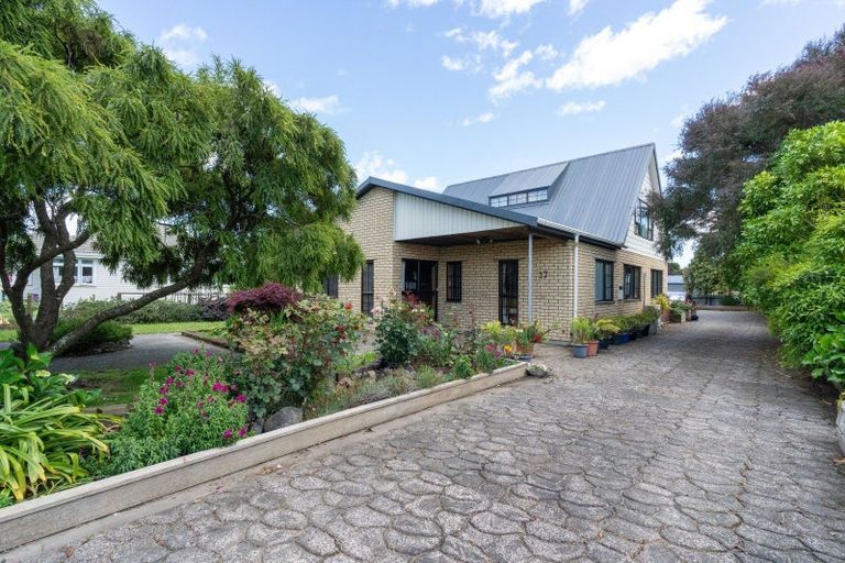 Photo of property in 27 Vogel Street, Shannon, 4821