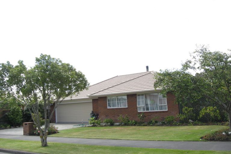 Photo of property in 11 Fieldmoor Place, Parklands, Christchurch, 8083