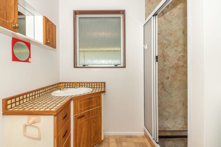 Photo of property in 143 Queen Street, Westport, 7825