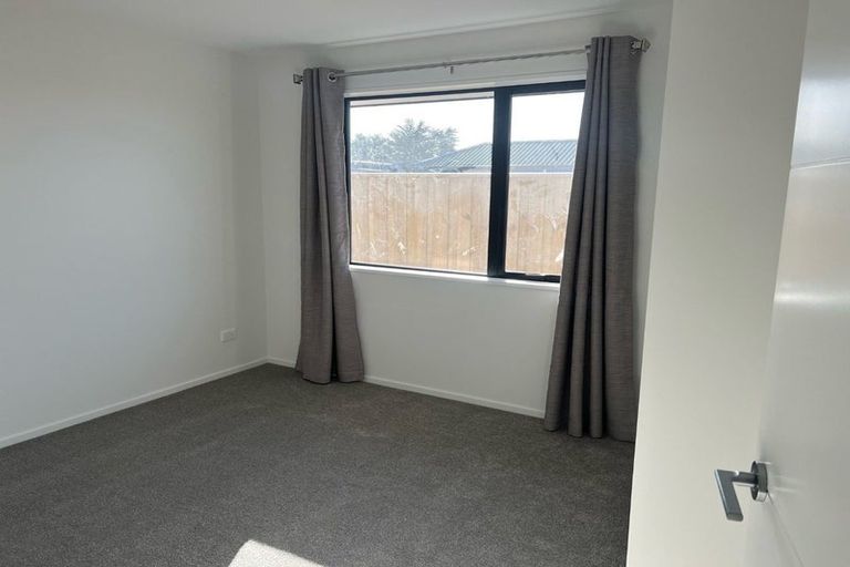 Photo of property in 21 Herridge Street, Woodend, 7691