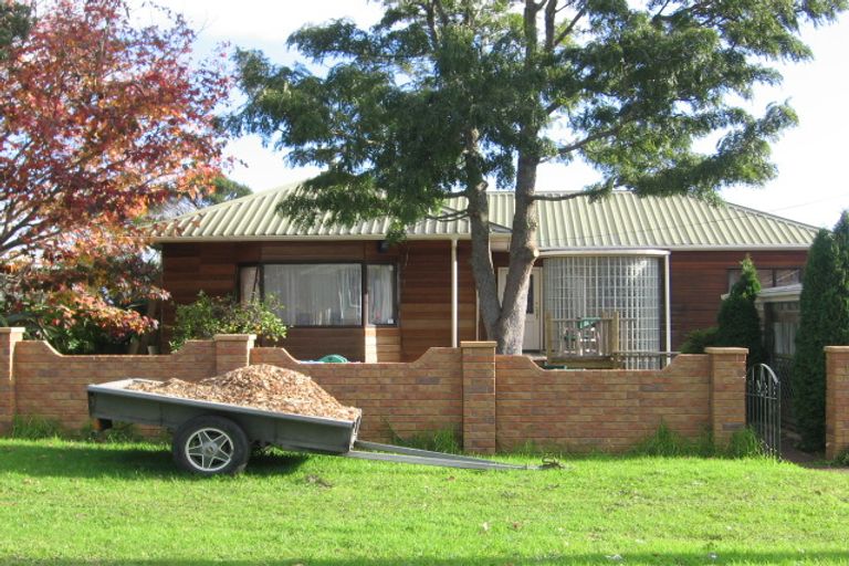 Photo of property in 11 Lookout Drive, Laingholm, Auckland, 0604