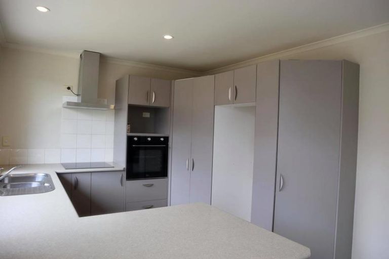 Photo of property in 16 Te Manatu Drive, Huntington, Hamilton, 3210