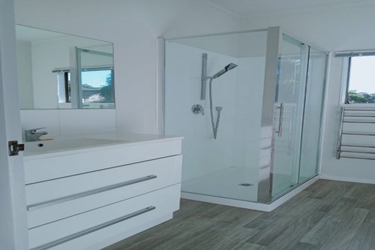 Photo of property in 37 Lynmouth Avenue, Karori, Wellington, 6012