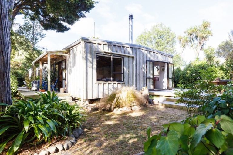 Photo of property in 6 Lincoln Street, Ashhurst, 4810