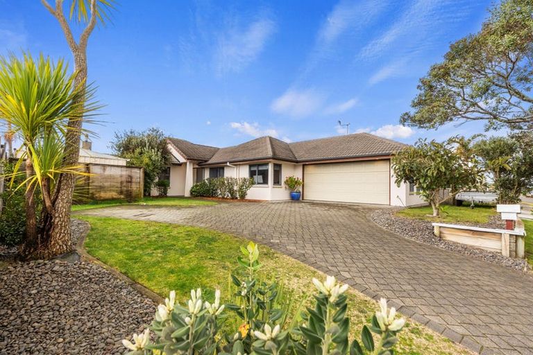 Photo of property in 25 Nautilus Drive, Papamoa Beach, Papamoa, 3118