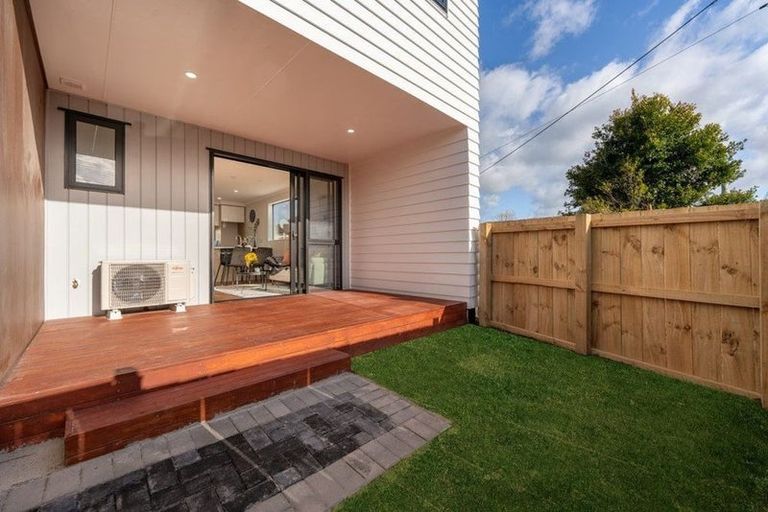 Photo of property in 1/3 Royal View Road, Te Atatu South, Auckland, 0610