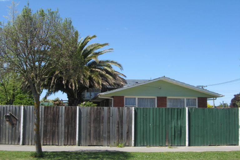 Photo of property in 20 Oldwood Street, Bishopdale, Christchurch, 8053