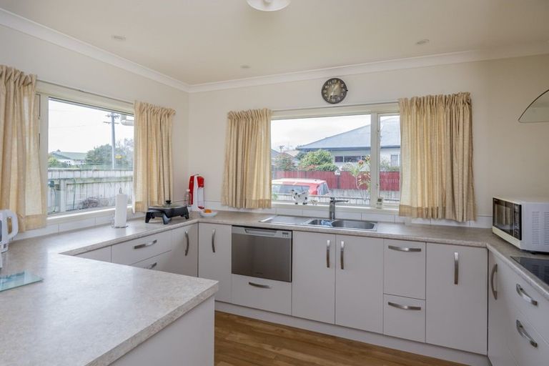 Photo of property in 71 Rugby Street, Levin, 5510