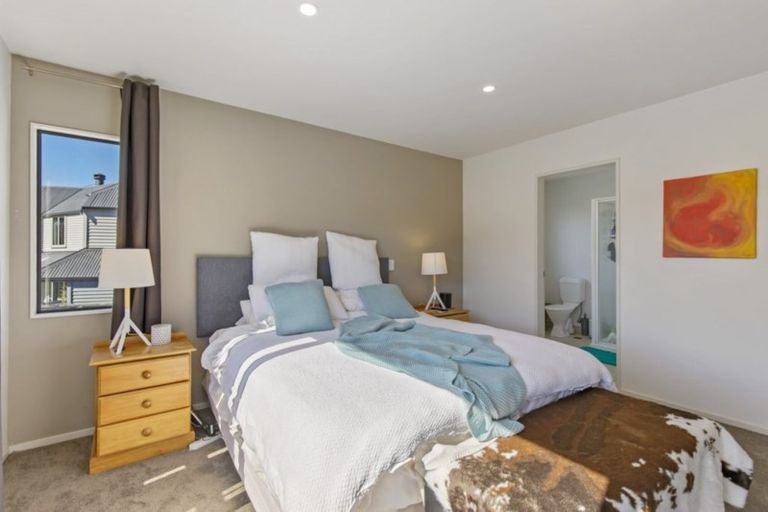 Photo of property in 62 Downing Street, Crofton Downs, Wellington, 6035