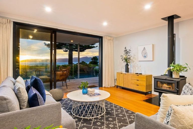 Photo of property in 79 Marine Parade, Paraparaumu Beach, Paraparaumu, 5032