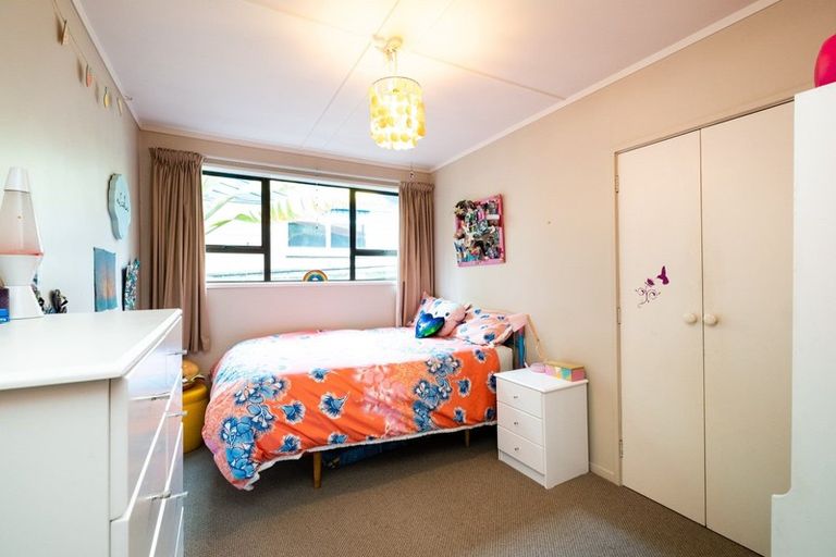 Photo of property in 98 Beach Road, Haumoana, 4102