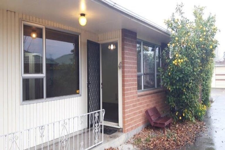 Photo of property in 2/11 Angela Street, Upper Riccarton, Christchurch, 8041