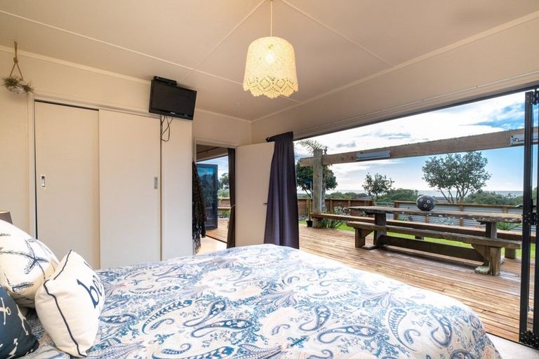 Photo of property in 98 Beach Road, Haumoana, 4102