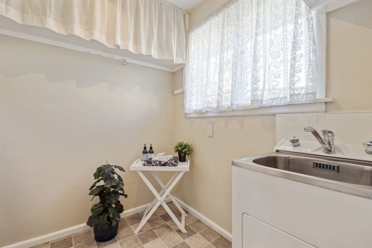 Photo of property in 10 Palmer Street, Rangiora, 7400