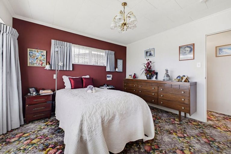 Photo of property in 66 Tukapa Street, Westown, New Plymouth, 4310
