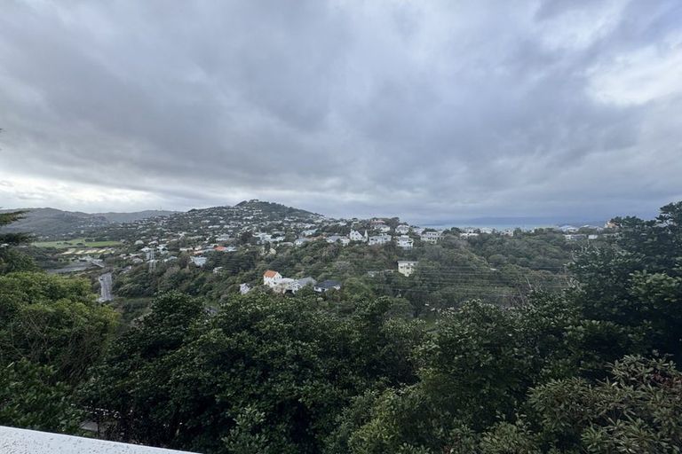 Photo of property in 13-13a Espin Crescent, Karori, Wellington, 6012