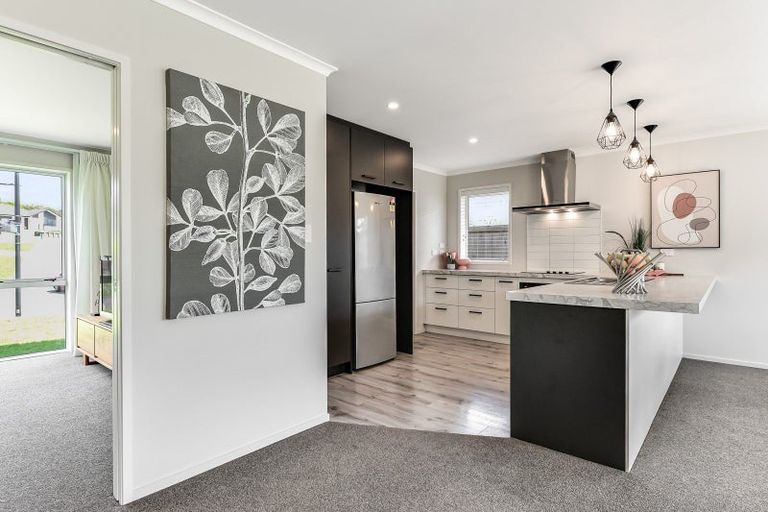 Photo of property in 11 Drower Glen, Flagstaff, Hamilton, 3210