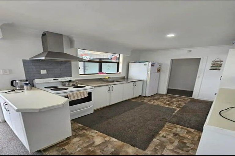 Photo of property in 18b Frank Hewitt Street, Pukekohe, 2120