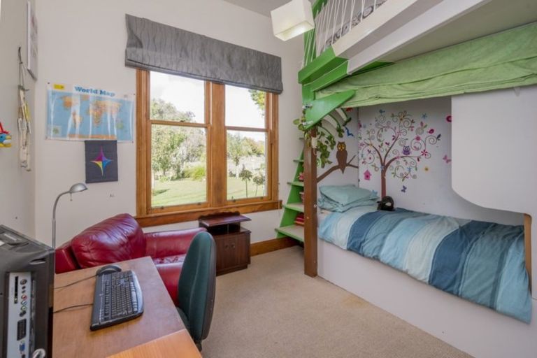 Photo of property in 217 Muhunoa Road West, Ohau, Levin, 5570