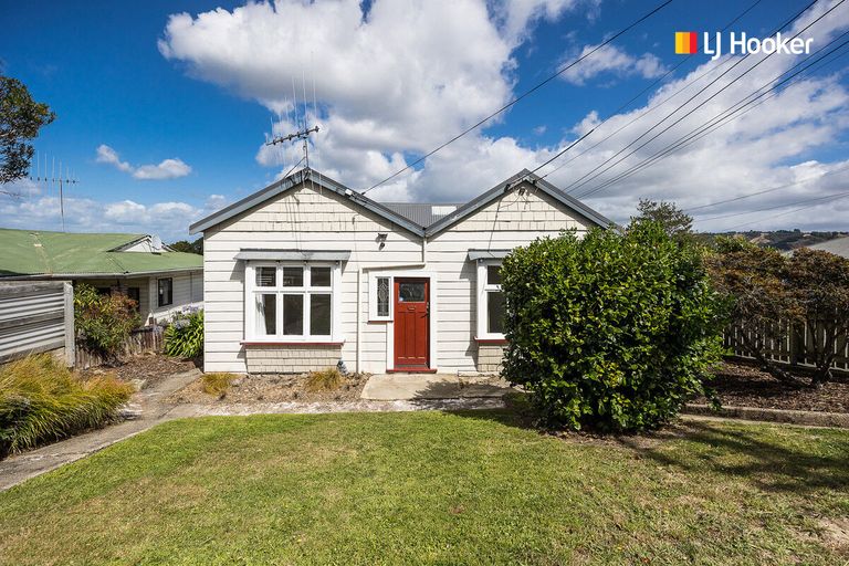Photo of property in 12 Teignmouth Street, Abbotsford, Dunedin, 9018