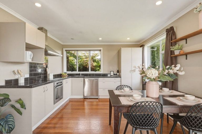 Photo of property in 73 Mcdonald Street, Mosgiel, 9024