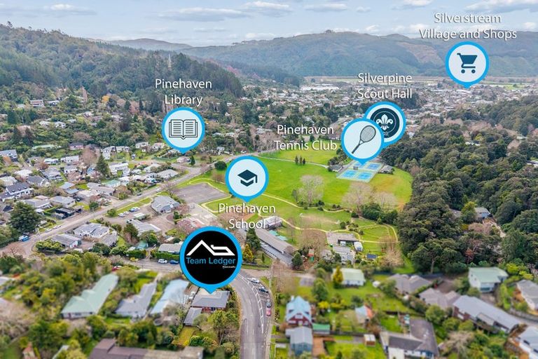 Photo of property in 12 Forest Road, Pinehaven, Upper Hutt, 5019