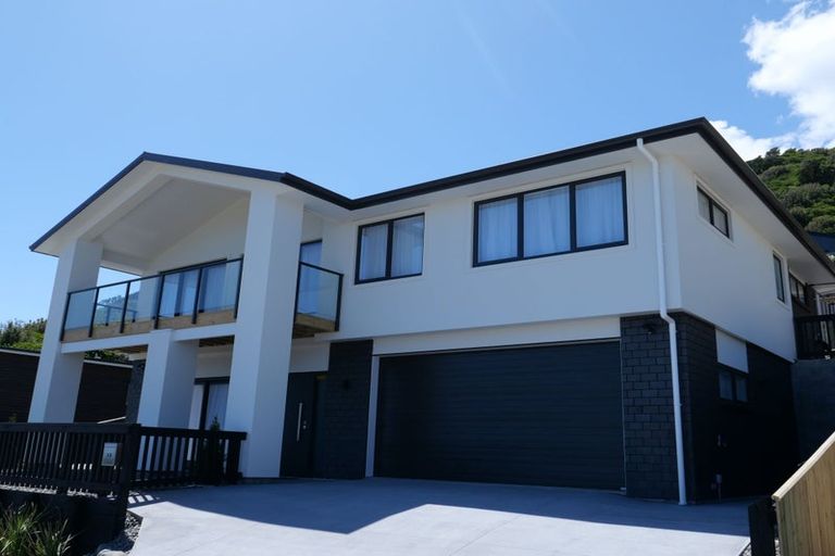 Photo of property in 13 Wilson Way, Waikanae, 5036