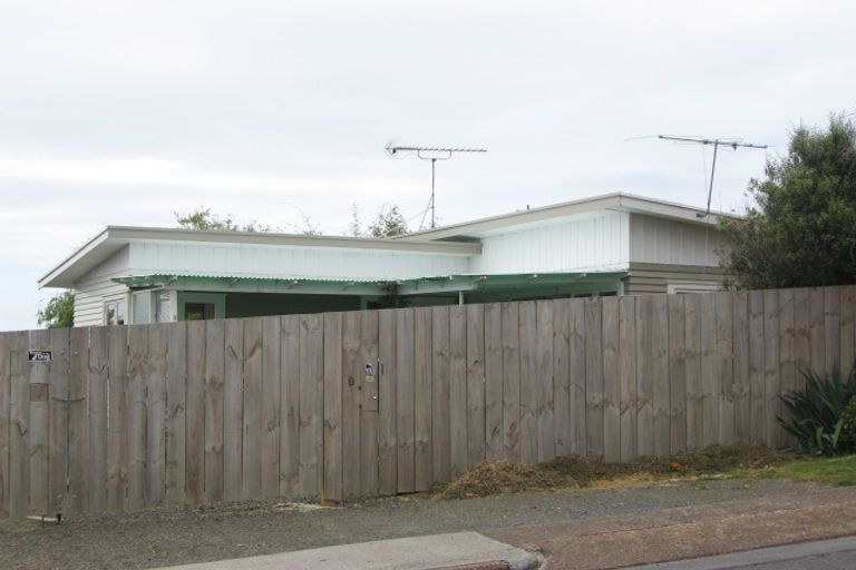 Photo of property in 9 Ladies Mile, Manly, Whangaparaoa, 0930