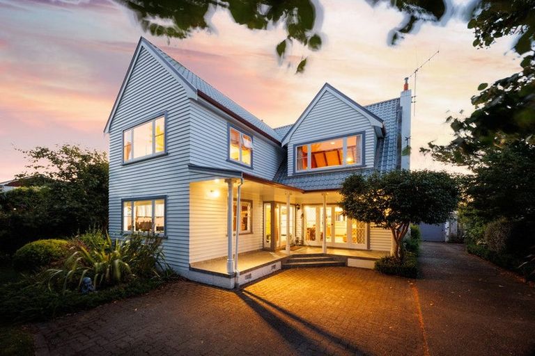 Photo of property in 518 Ruahine Street, Hokowhitu, Palmerston North, 4410