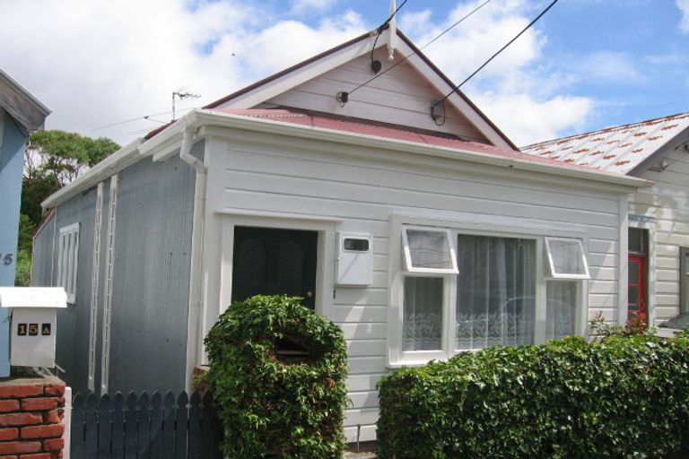 Photo of property in 17 Moir Street, Mount Victoria, Wellington, 6011