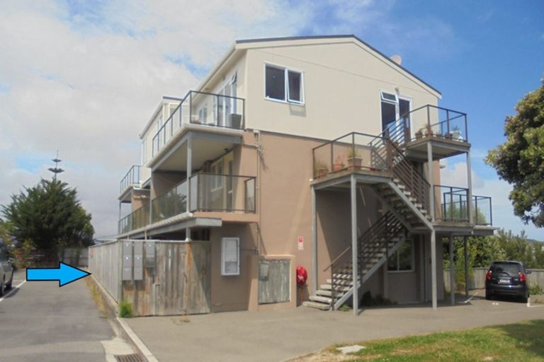 Photo of property in 2/21 Duchess Place, Maupuia, Wellington, 6022