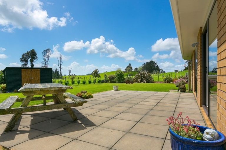 Photo of property in 617a Kaipikari Road, Urenui, 4375