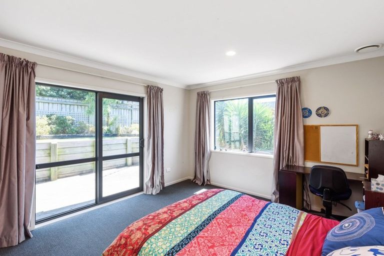 Photo of property in 15 Metzenthin Close, Raumati South, Paraparaumu, 5032