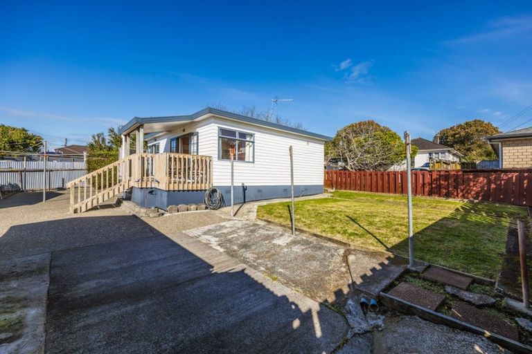 Photo of property in 15 Fields Road, Manurewa, Auckland, 2102